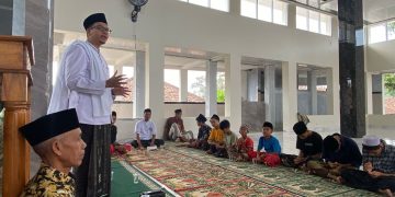 Kepala Desa SindangHela gelar Jumling Serta Membagikan Santunan Anak Yatim Piatu Bentuk Kepedulian Pada Sesama umat Islam