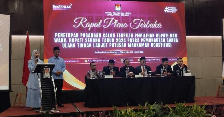 Ratu Rachmatuzakiyah dan Najib Hamas Resmi Menjadi Bupati dan Wakil Bupati Serang Terpilih