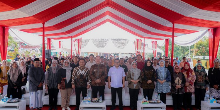 Ketua TP PKK Provinsi Banten Tinawati Andra Soni: Keluarga Pondasi Pembangunan Daerah