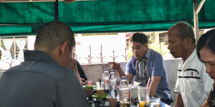 Jalin Silaturahmi Kabid Humas Polda Sumut Ngopi Bareng Dengan Wartawan Sumut