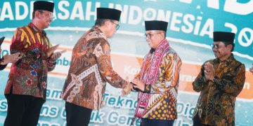 Gubernur Banten Andra Soni Paparkan Program Sekolah Gratis di Gala Dinner Olimpiade Madrasah Indonesia (OMI) 2025