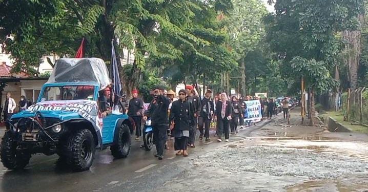 Demo Ratusan Budayawan Tuntut DPRD Kota Bogor, Batalkan Anggaran Pembebasan Lahan yang Menyimpan Tinggalan Situs