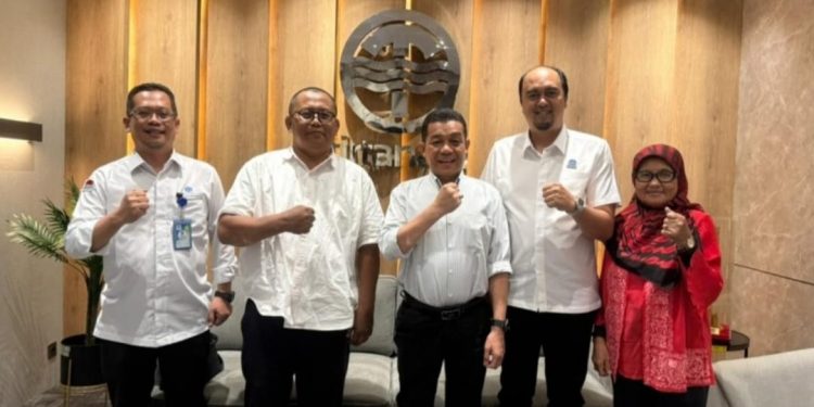 Dirut Perumda Tirtanadi Ardian Surbakti Terima Audiensi Forwadi Bahas Silaturahmi Akhir Tahun