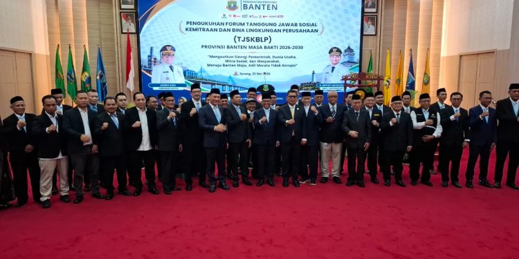 GUBERNUR BANTEN KUKUHKAN PENGURUS FORUM CSR BANTEN